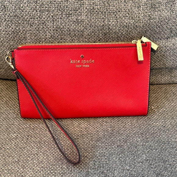 kate spade Handbags - Kate Spade Vibrant Red Wristlet Clutch